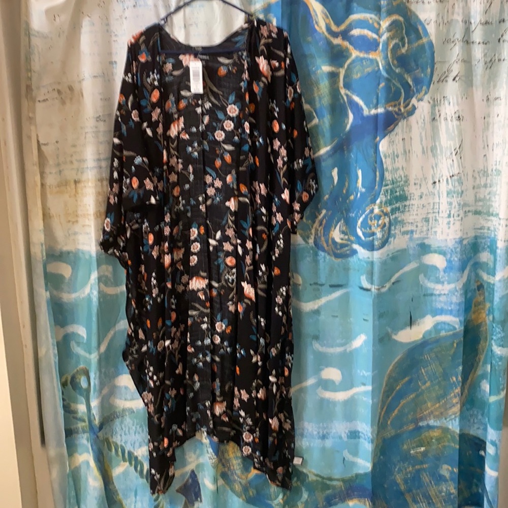 Torrid kimono.